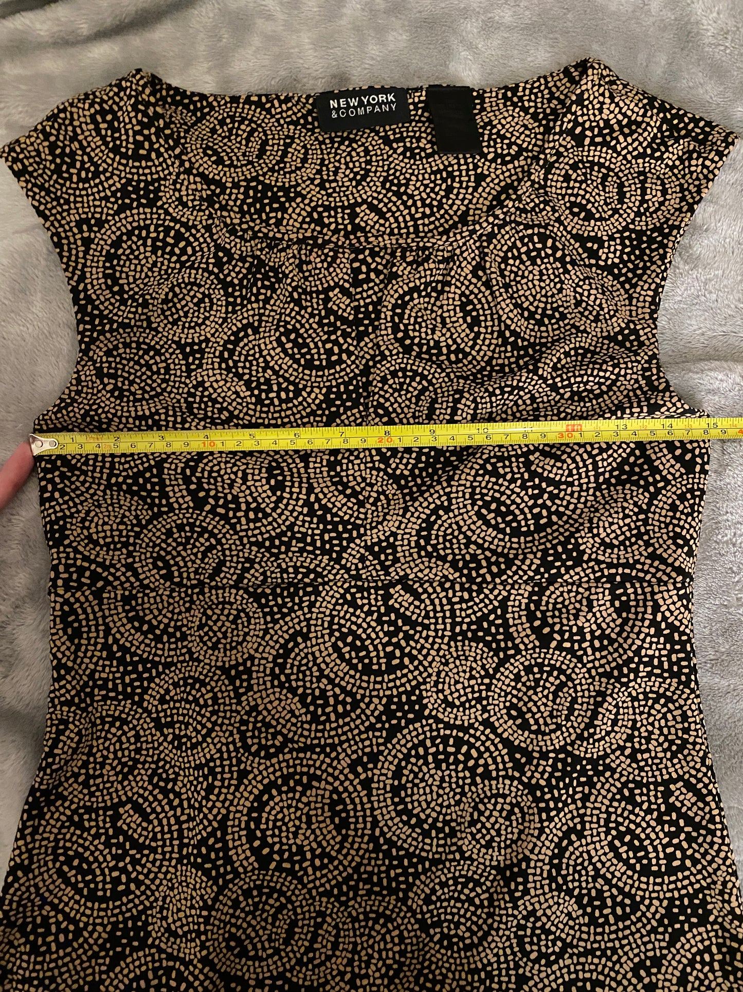 New York & Company Brown and Black Pattern Knee Length Dress (~$17 off retail)!