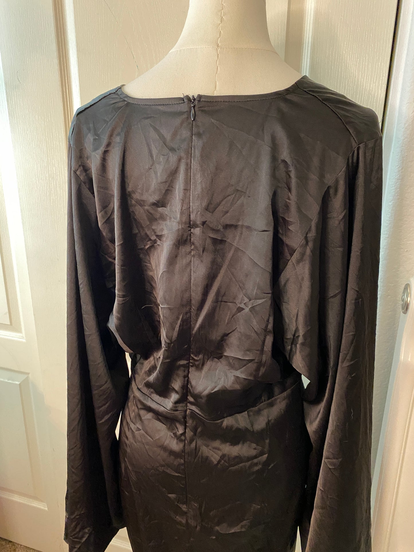 Black V Neck Wrap Knee Length Long Sleeve Mini Dress Robe