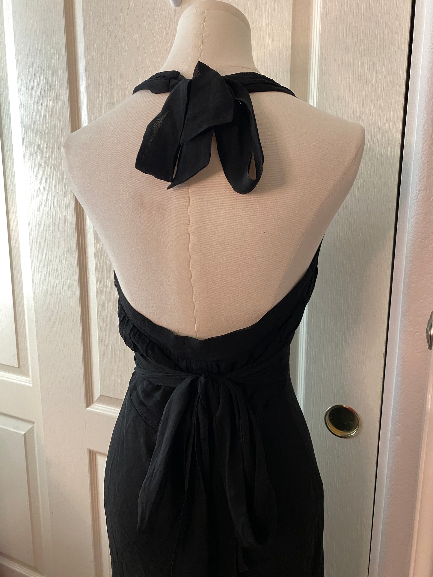 Forever 21 Black V Neck Slimming Wrap Backless Halter Summer Dress 100% Silk