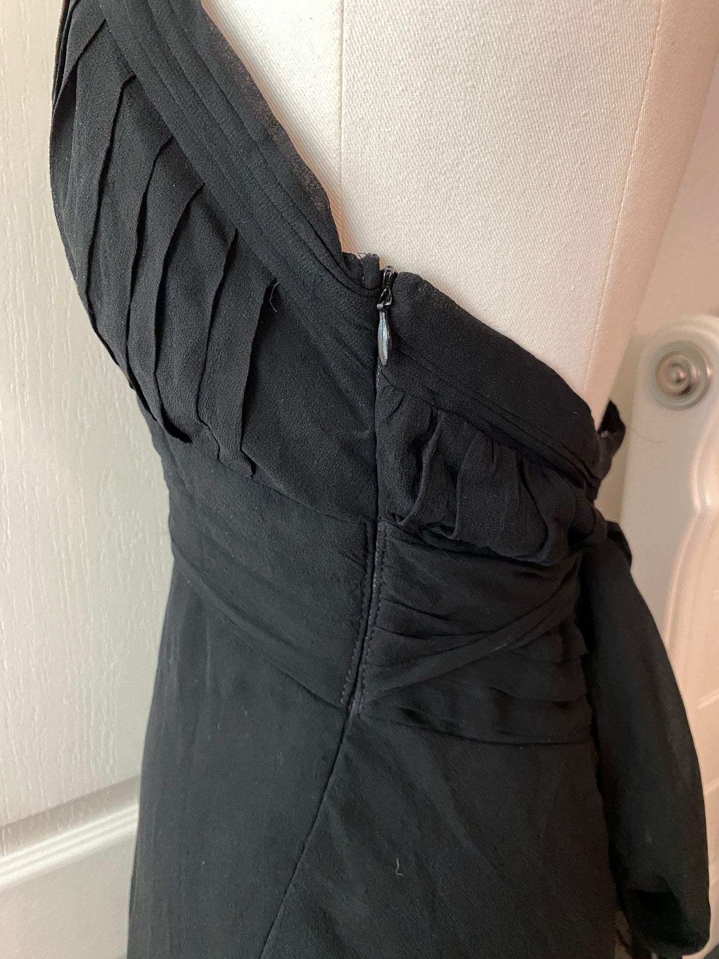 Forever 21 Black V Neck Slimming Wrap Backless Halter Summer Dress 100% Silk