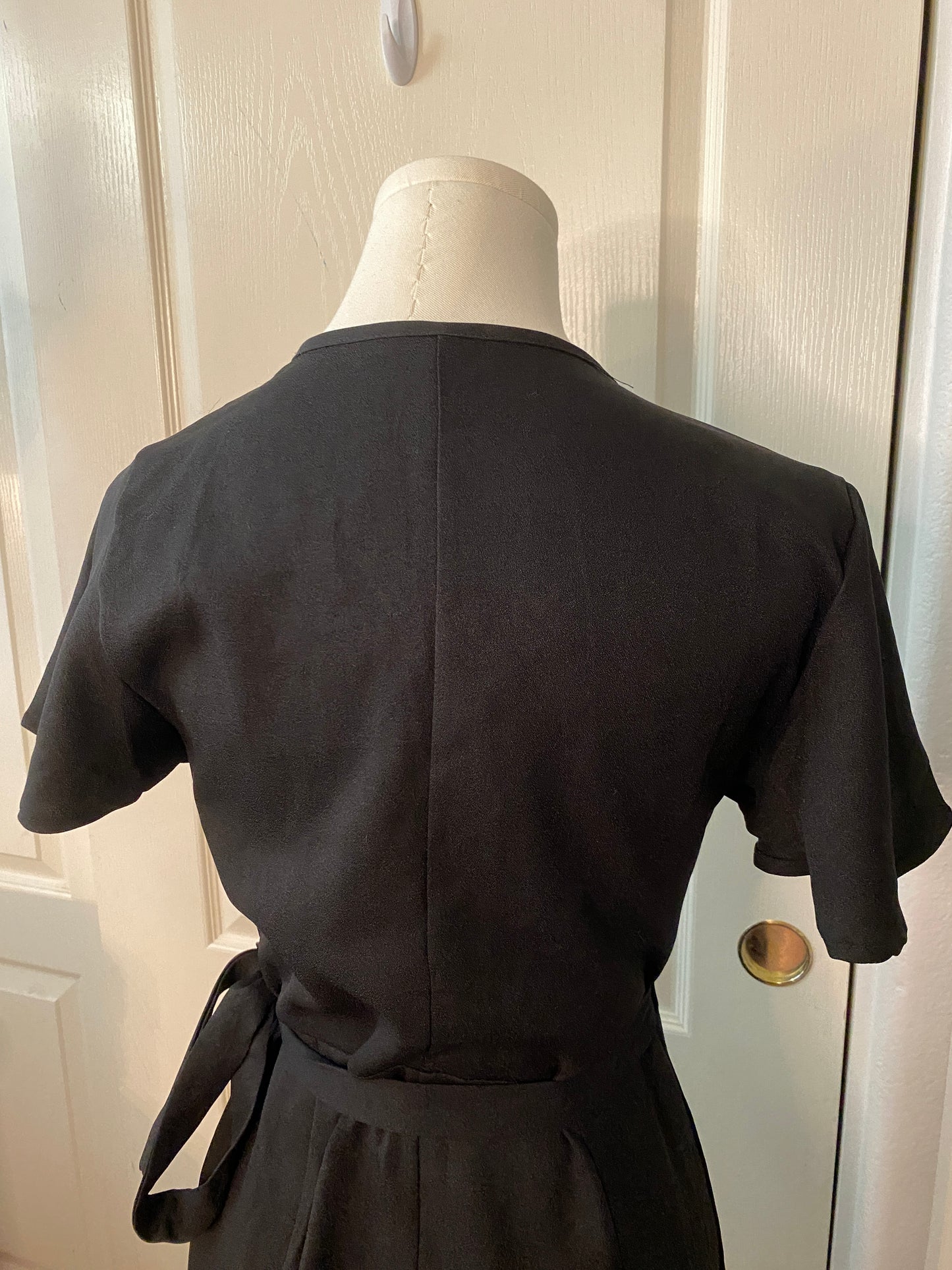 Black Short Sleeve Wrap Bow Ruffle Knee Length V Neck Feminine Dress