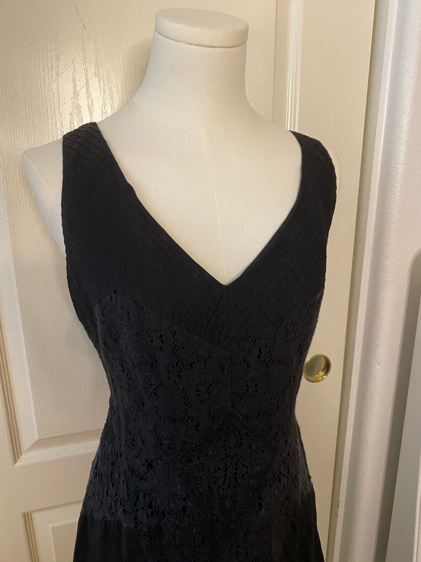 Nine West Black Sleeveless Fit and Flare A line Midi Feminine Lace Detail Dress