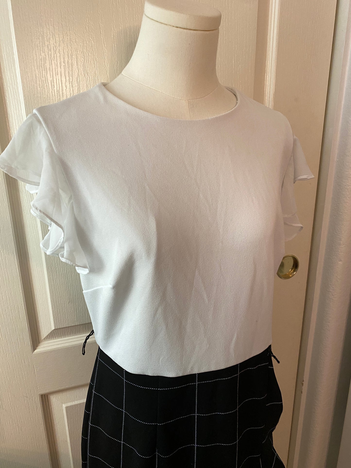 Shelby and Palmer White and Black Plaid Blouson Minimalistic Ruffle Midi Dress