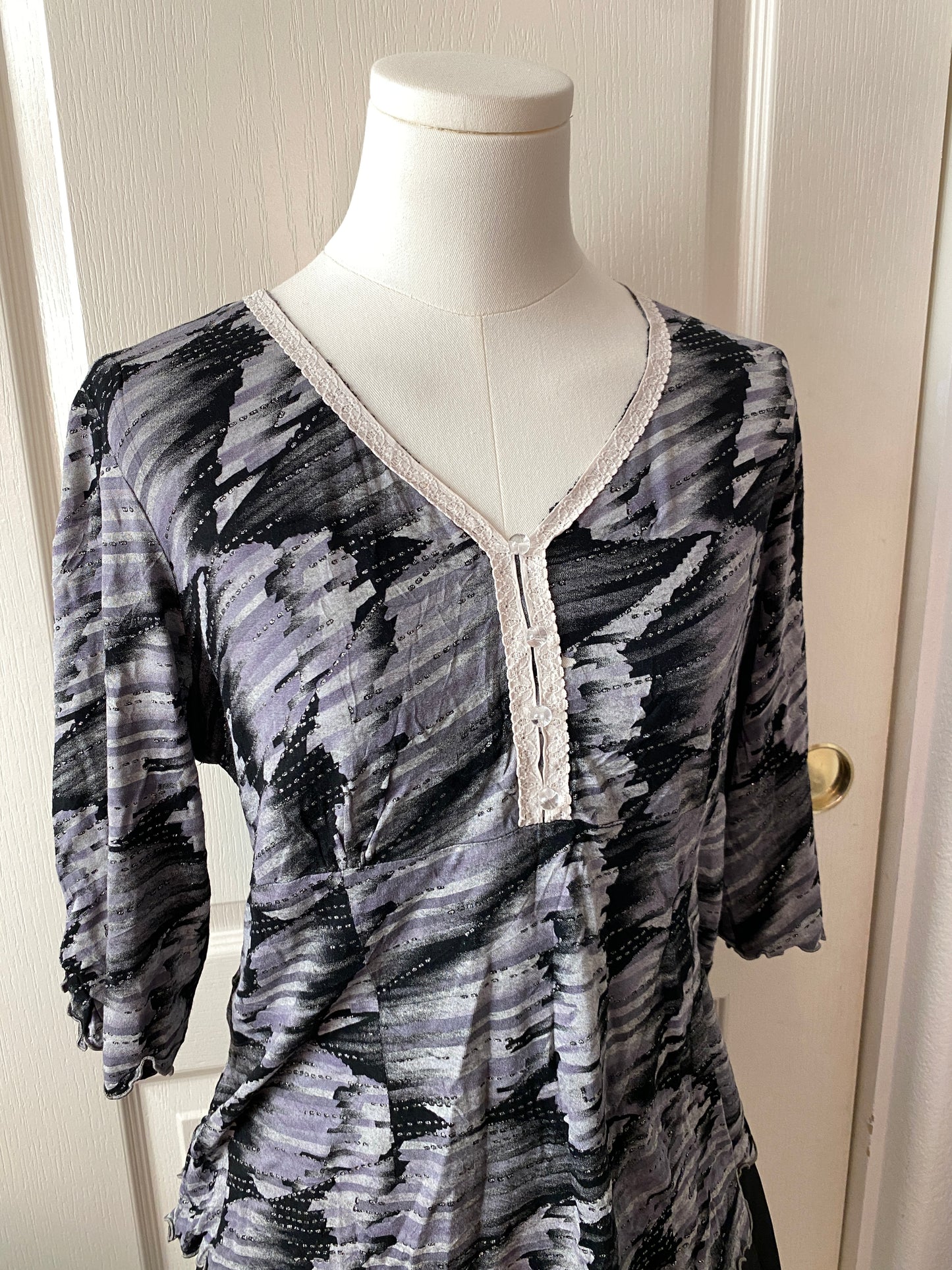 Grey Black Mid Sleeve V Neck Feminine Neutral Monochrome Button Up Blouse Top