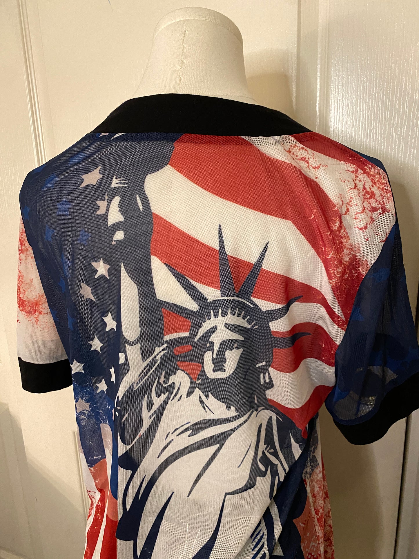 Manfinity USA Statue of Liberty Flag Patriotic Sheer Short Sleeve Top
