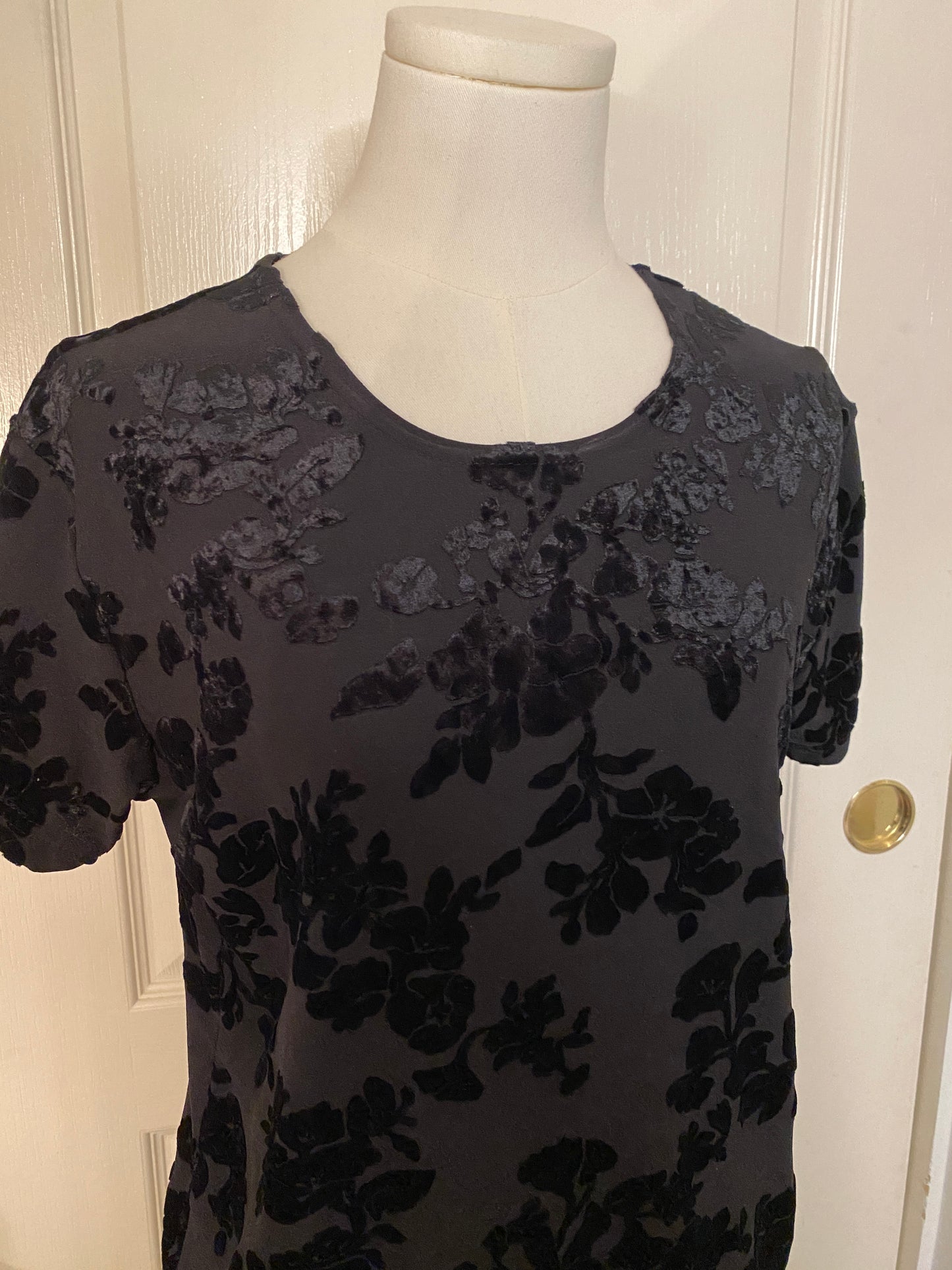 Impressions Black Velvet Floral Short Sleeve Feminine Top T-shirt Tunic