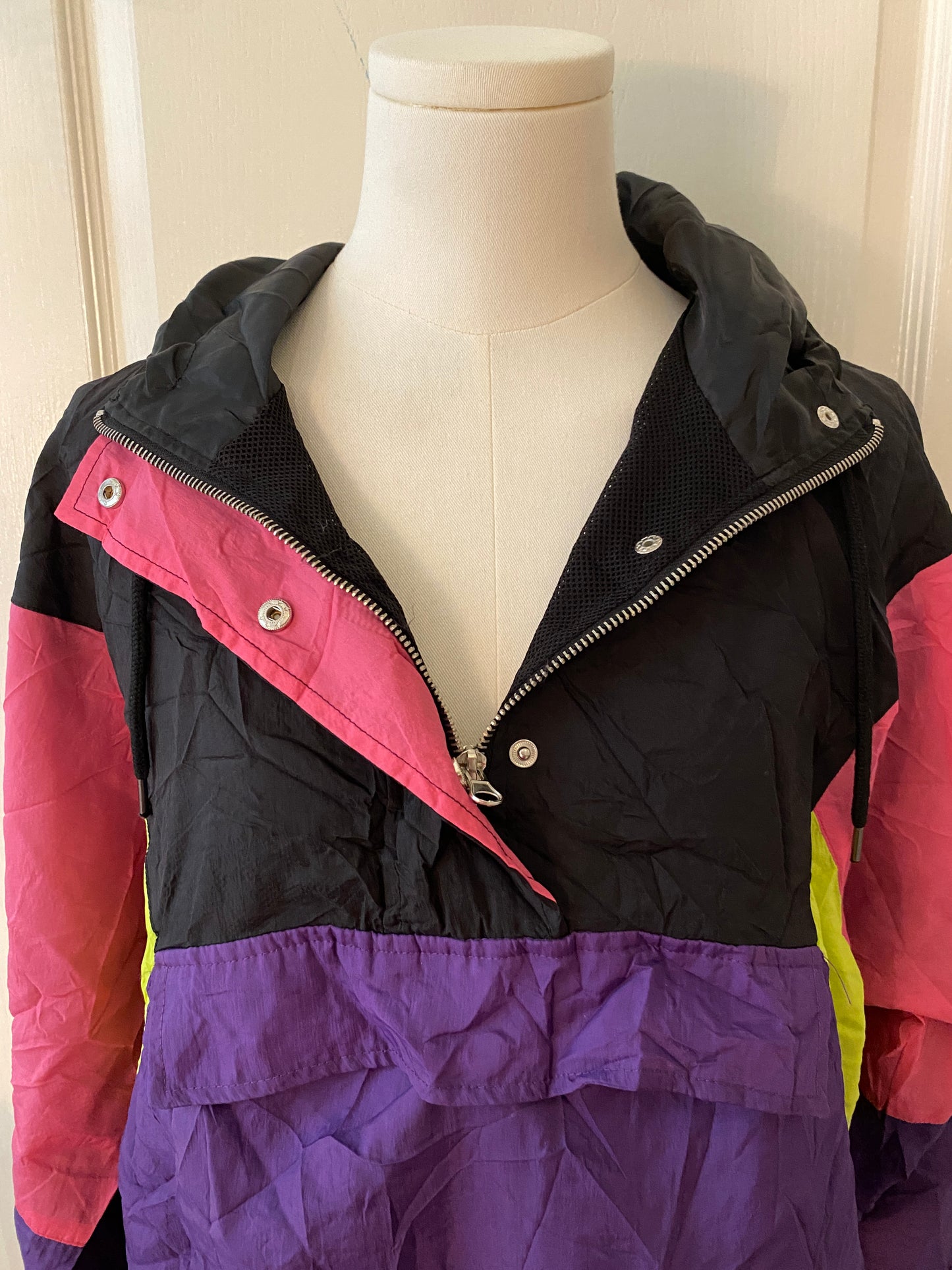 Rue 21 Multicolor Windbreaker Short Outdoor Hooded Zip Button Up Rain Jacket