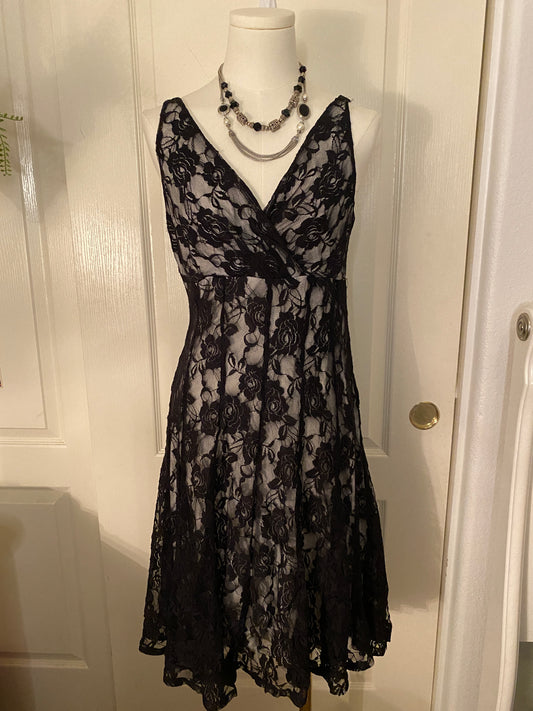Glamour Black and White Floral Lace V Neck Wrap Dress Elegant Formal
