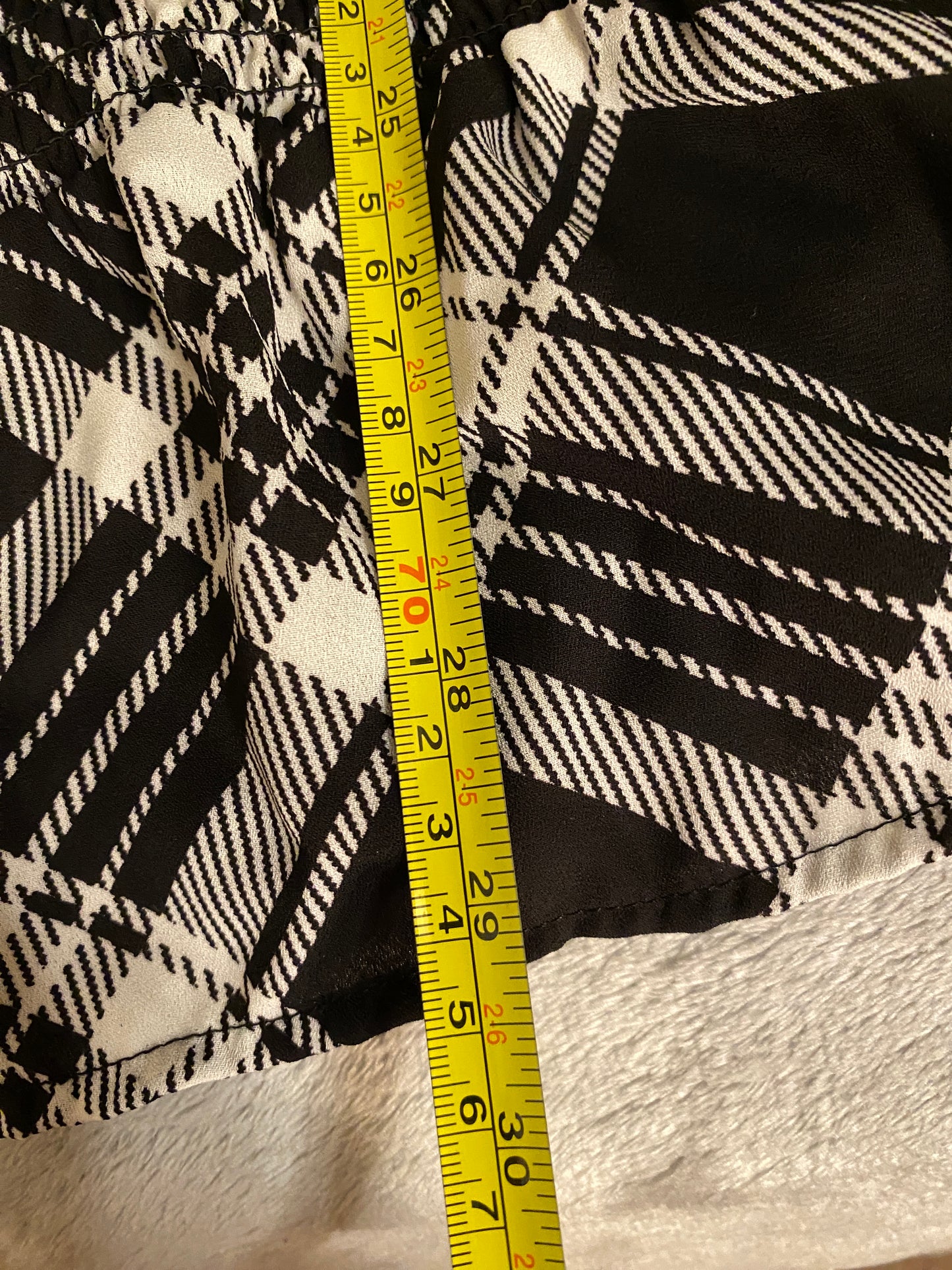 Almost Famous Plaid Black and White Long Sleeve Ruffle Knee Length Dress