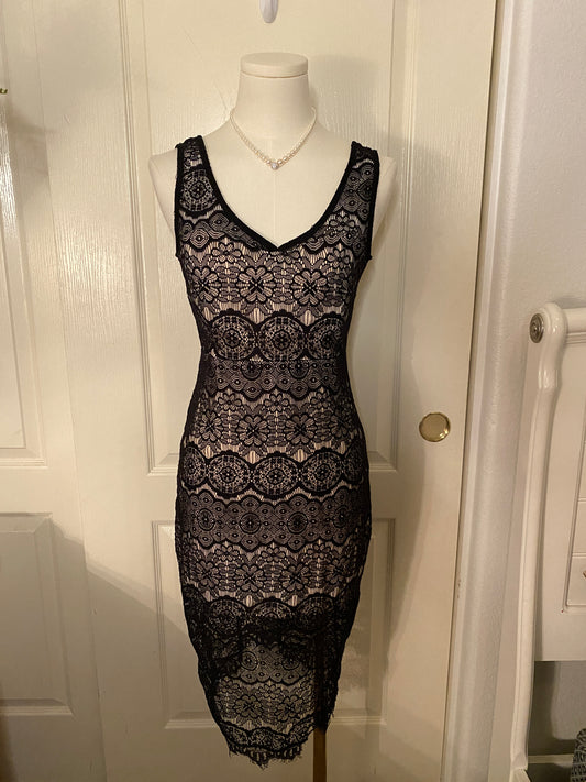 Diva Appared Black and White Lace Formal Elegant Long Dress