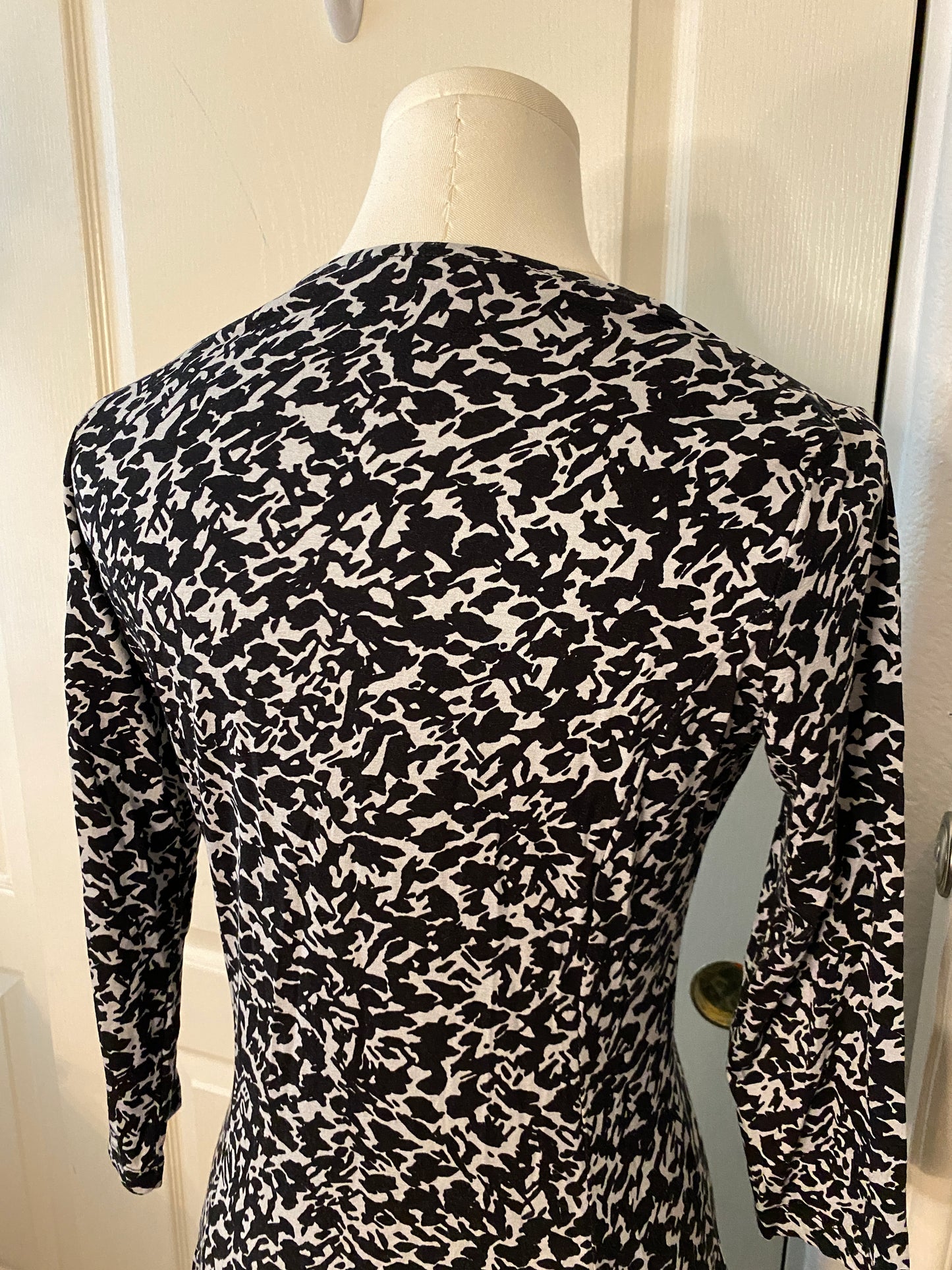 Artigiano Made in Italy Long Sleeve Black and White Midi Dress