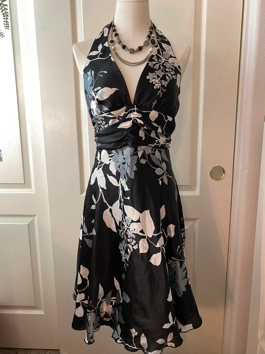 Studio Y V Neck Floral Black White Grey Wrap Knee Length Halter Dress