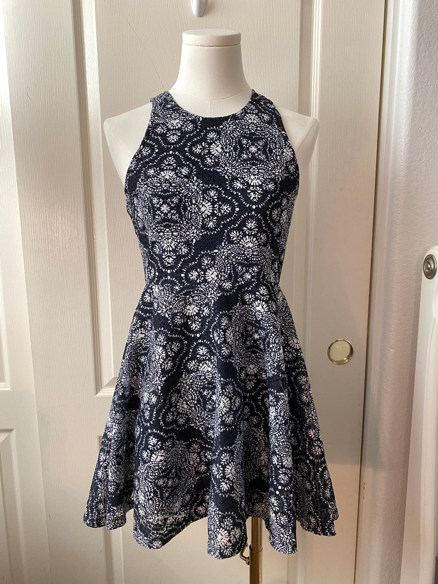 Aeropostale Black and White Pattern Sleeveless Flare Mini Dress