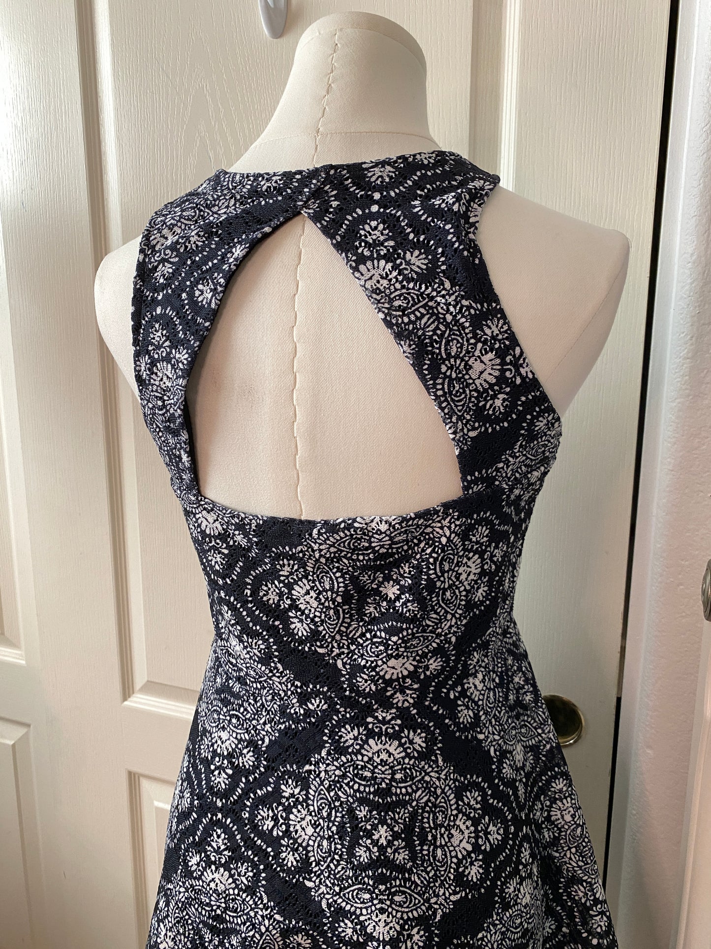 Aeropostale Black and White Pattern Sleeveless Flare Mini Dress