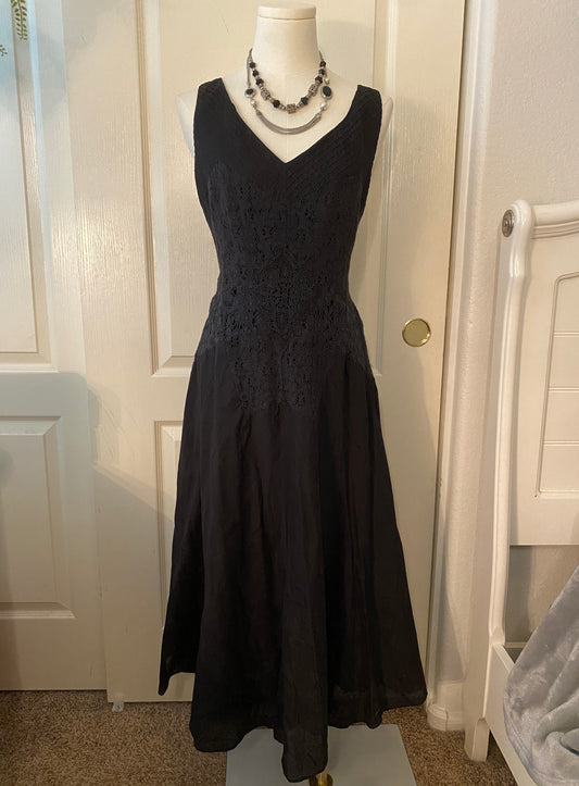 Nine West Black Sleeveless Fit and Flare A line Midi Feminine Lace Detail Dress