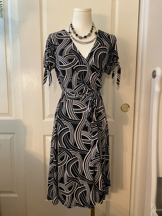 Apt 9 Stretch Black and White V Neck Wrap Bow Summer Midi Feminine Dress