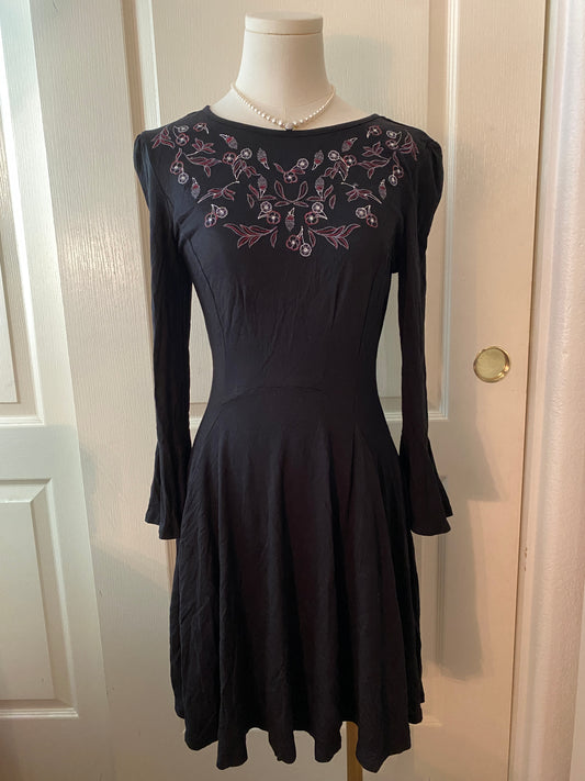 One Hart Embroidered Floral Long Sleeve A Line Black Feminine Dress
