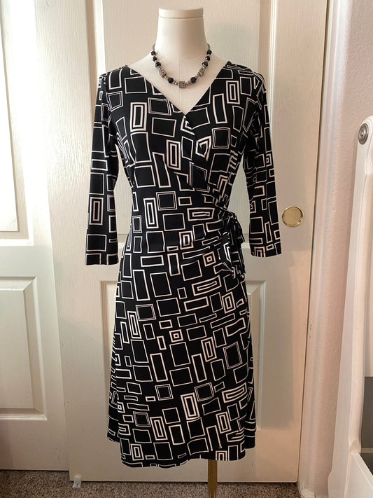 GNW Black and White Square Pattern Wrap Bow V Neck Dress