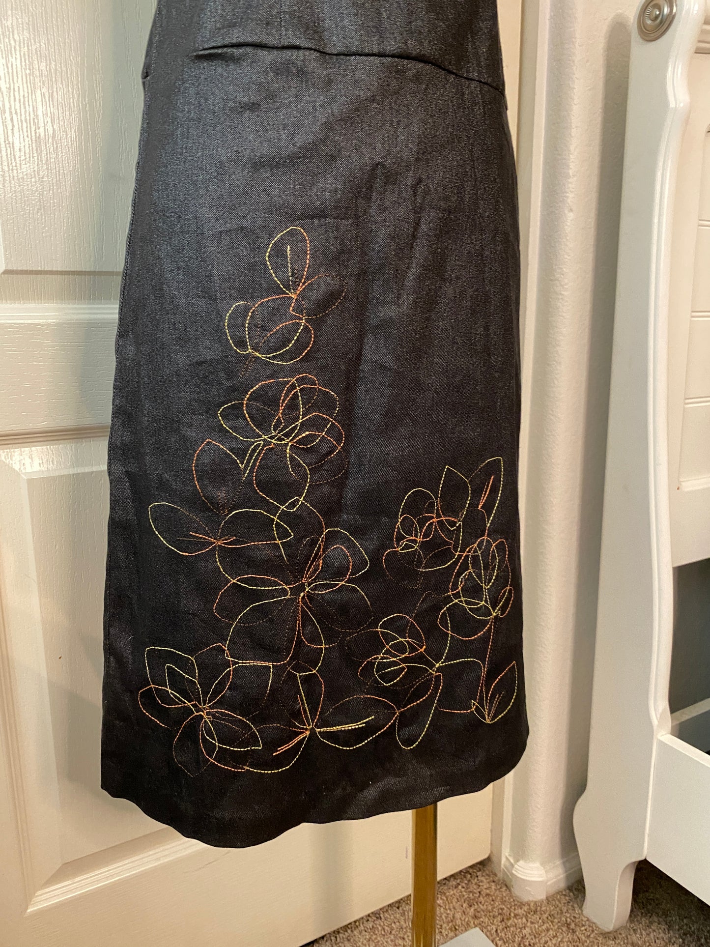 To The Max Sleeveless Dark Grey Black Floral Embroidered Summer Feminine Dress