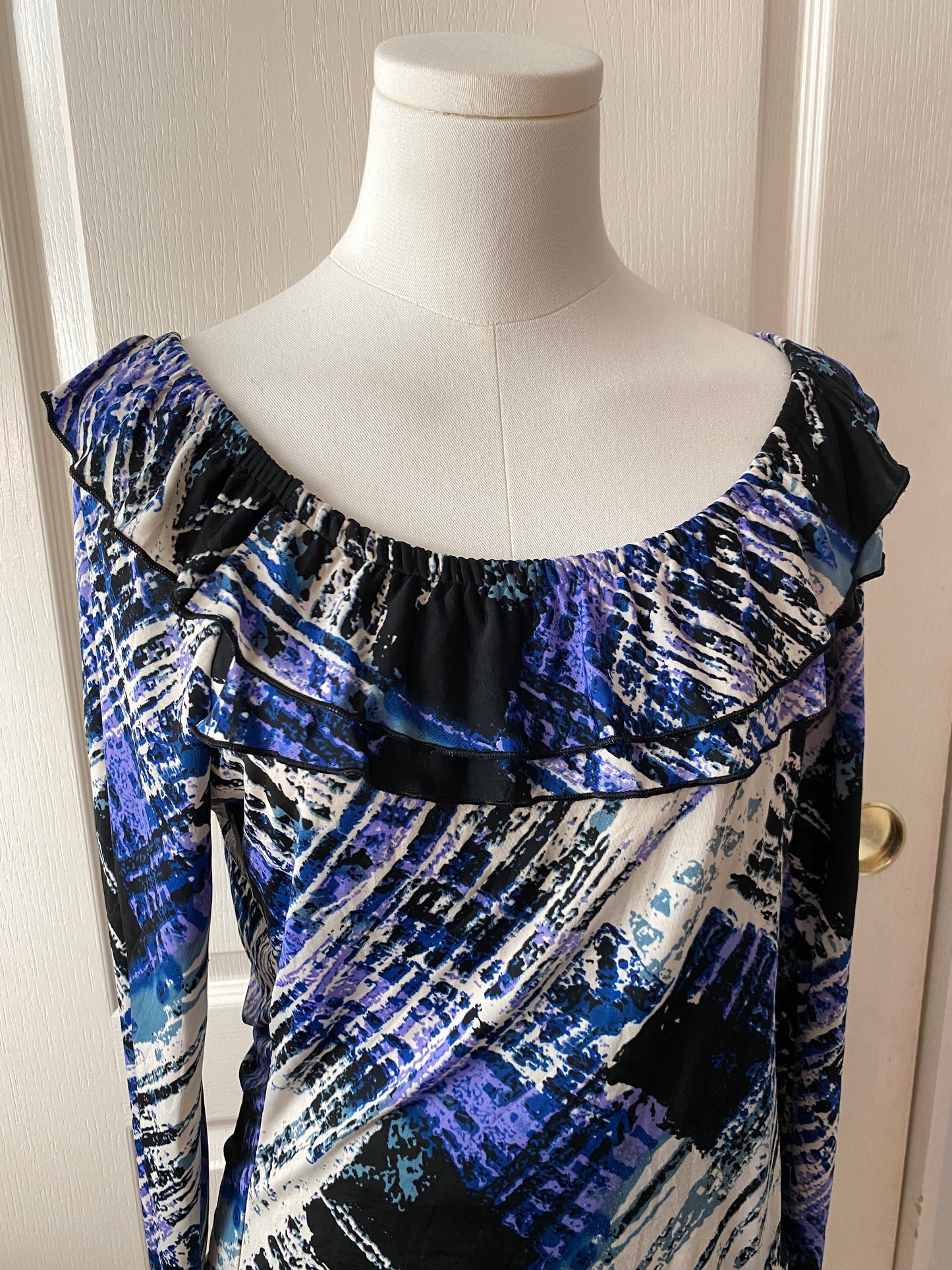 Essentials by Milano Blue Black White Long Sleeve Wide Neck Feminine Blouse Top