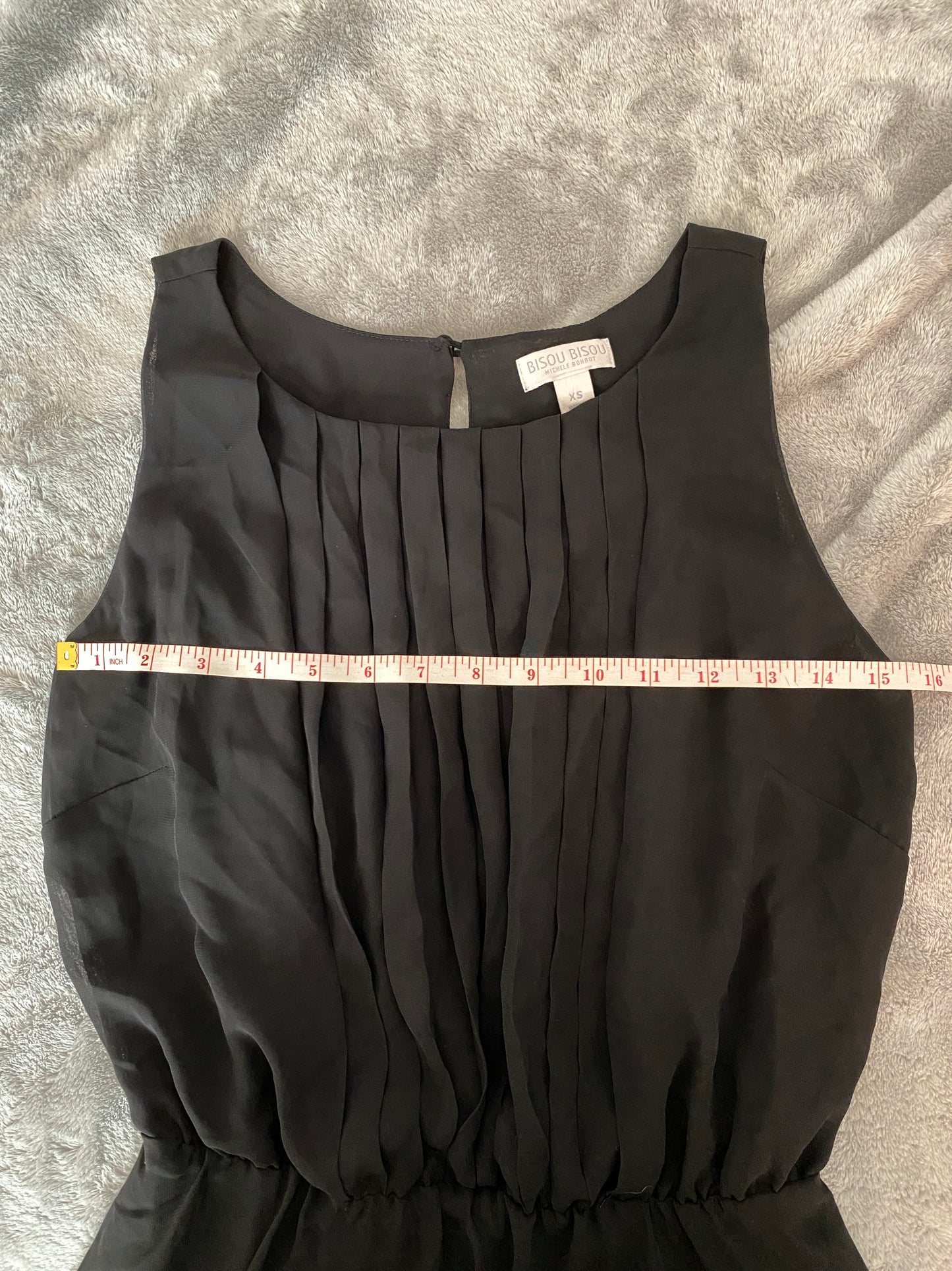 Bisou Bisou Black Blouson Sleeveless Ruffle Feminine Minimalistic Summer Blouse