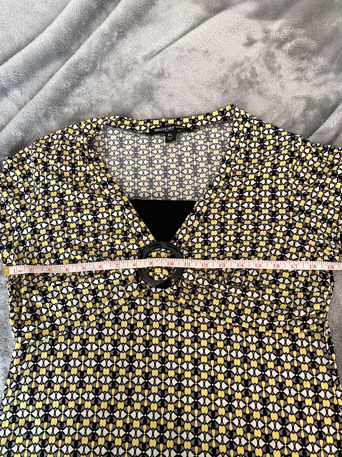 Briggs New York Petite Y2k Yellow Black Pattern Short Sleeve Top Tunic