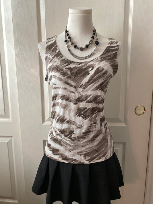 Grey and White Summer Pattern Feminine Sleeveless Tank Top