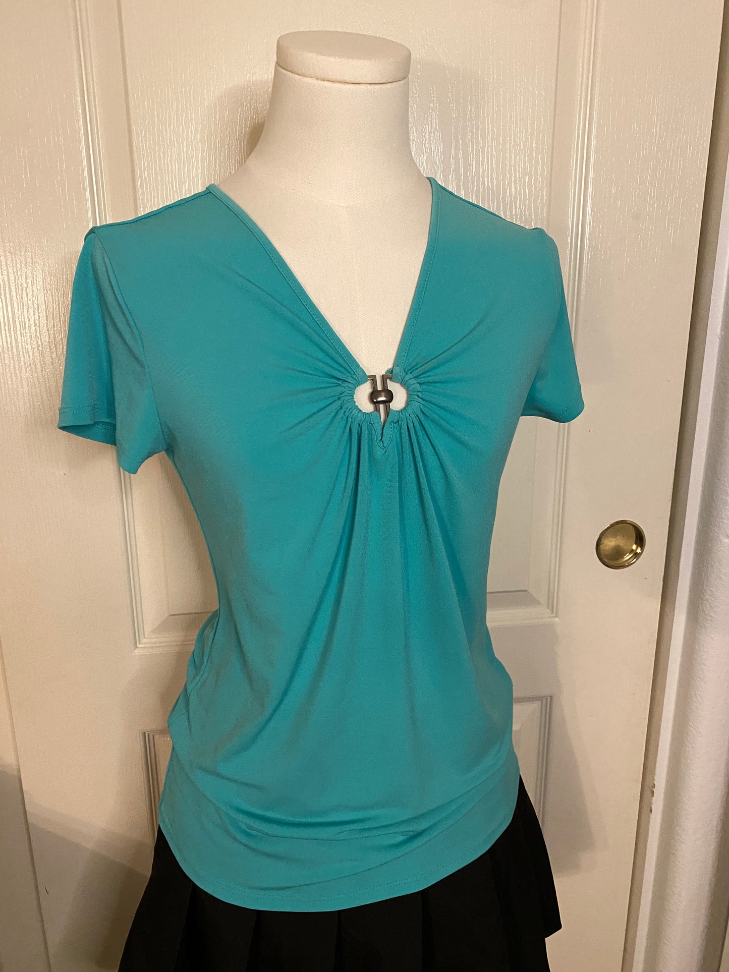 Dressbarn Green Teal Short Sleeve Beachy Lightweight Flowy Blouse Tunic Top