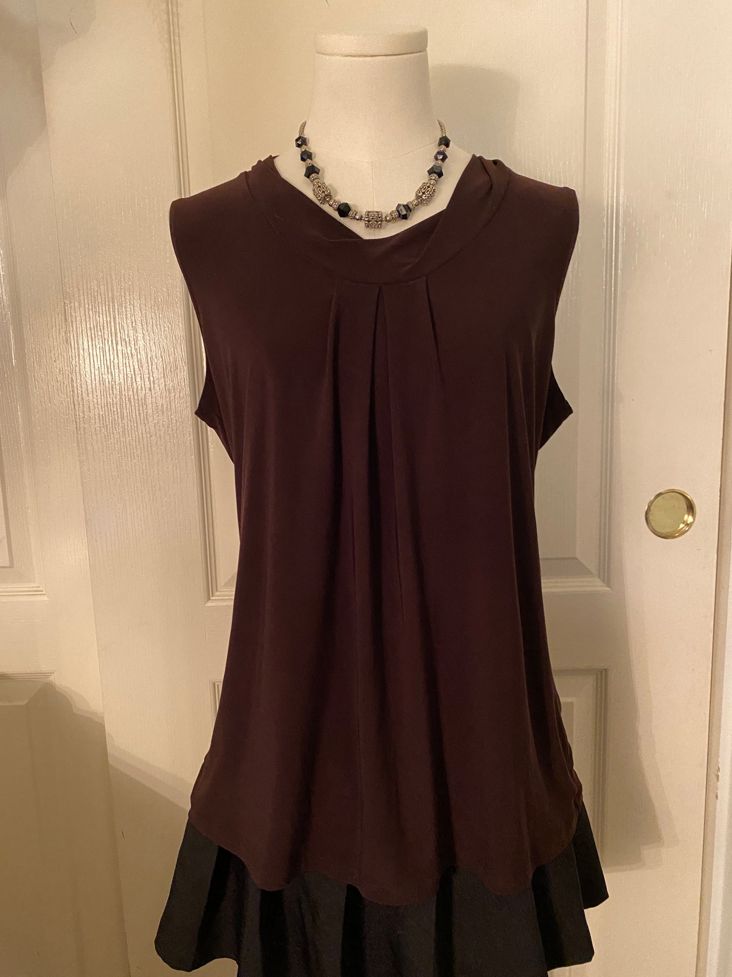 Vintage Suzie Dark Brown Sleeveless Fall Autumn Feminine Blouse Top Tank
