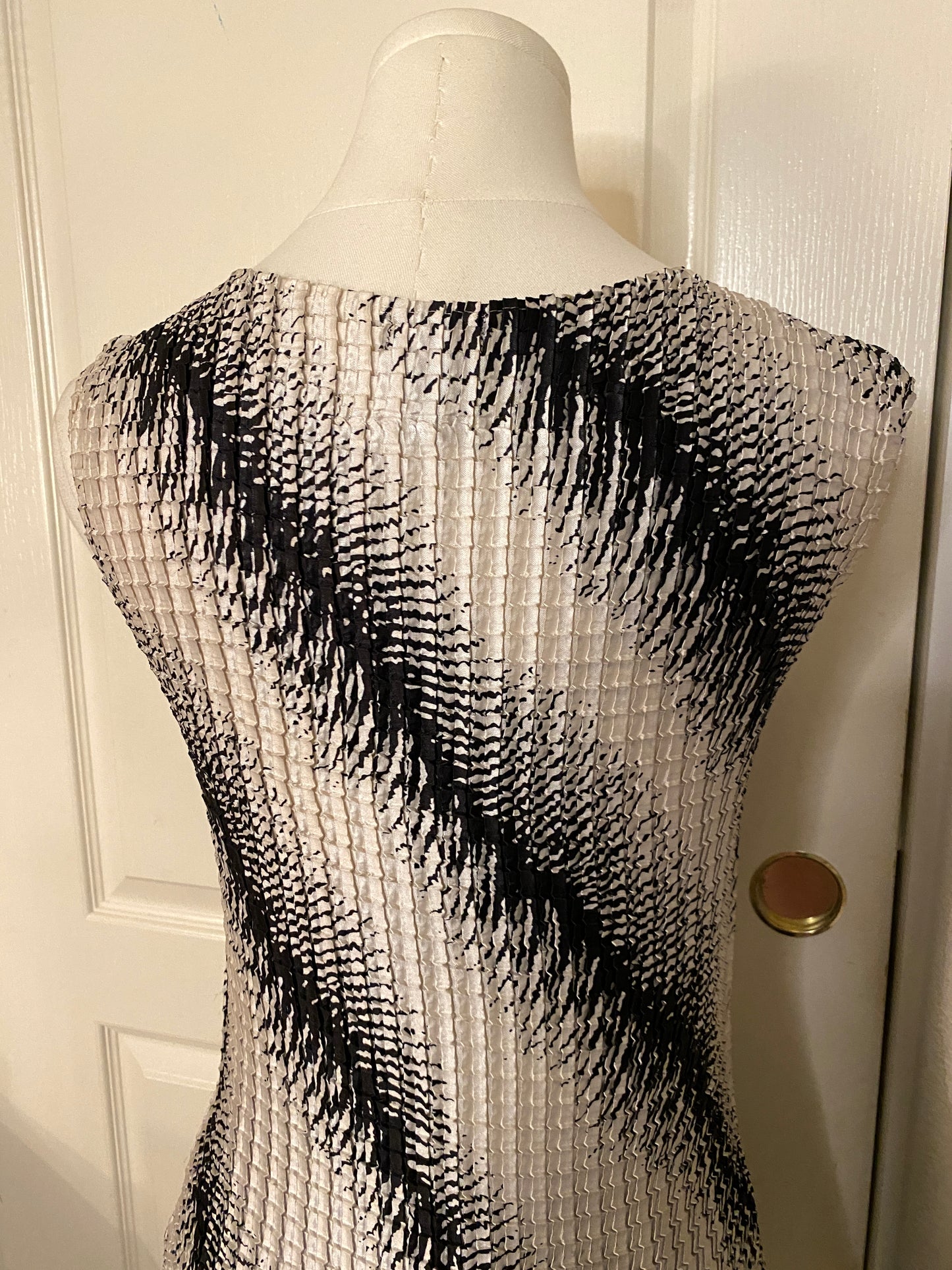 George Black and White Stripe Pattern Stretchy Feminine Top Tank